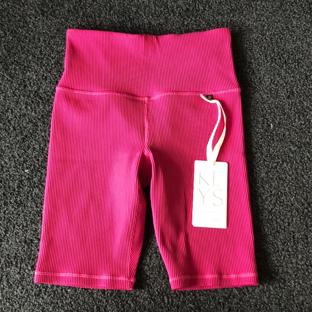 NWT Keys Elation Rib 9" Short